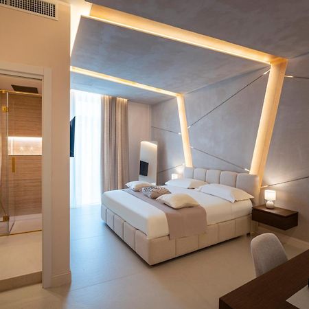 Halo Suite Naples Exterior photo