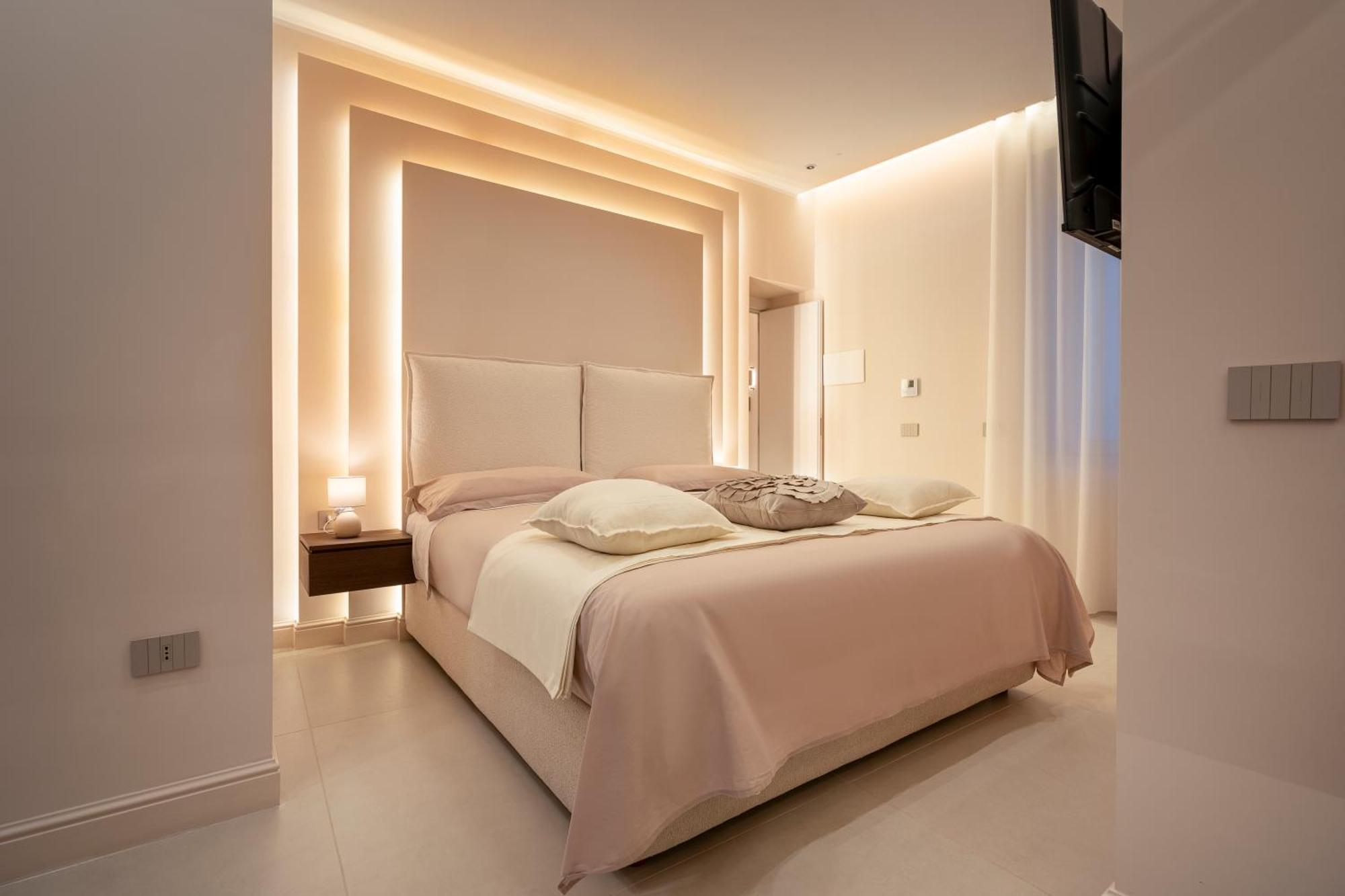 Halo Suite Naples Exterior photo