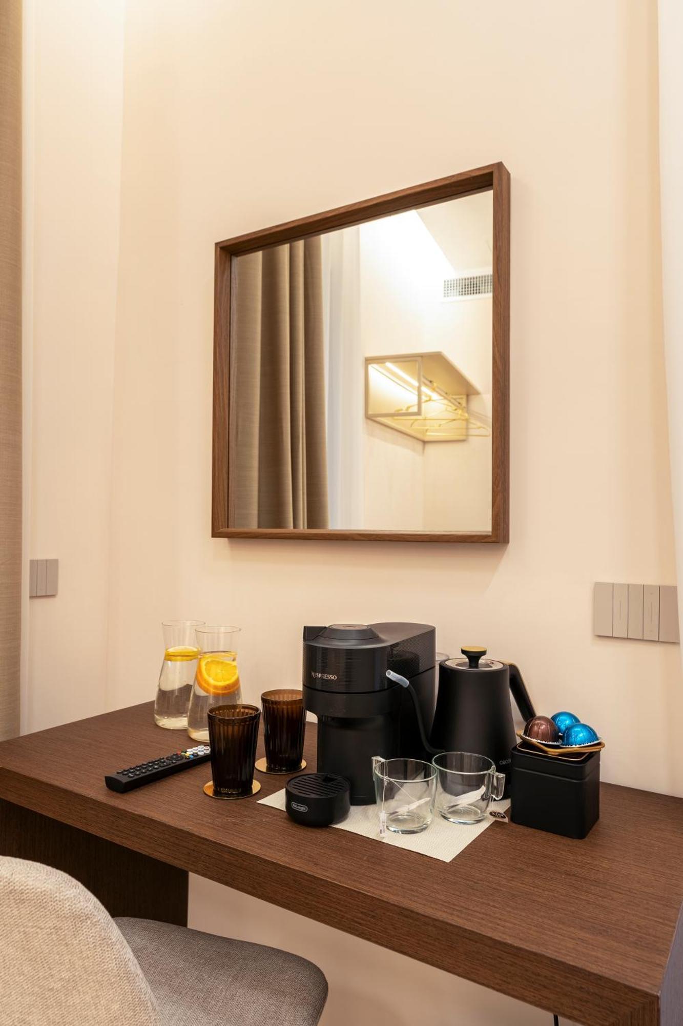 Halo Suite Naples Exterior photo